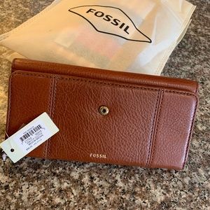 Brand new brown fossil wallet